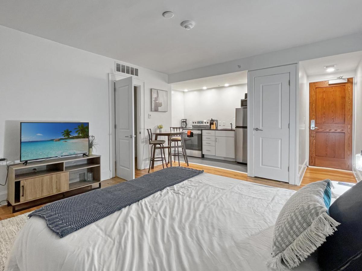 Quiet 1 Bed Studio Heart Of Downtown デモイン エクステリア 写真